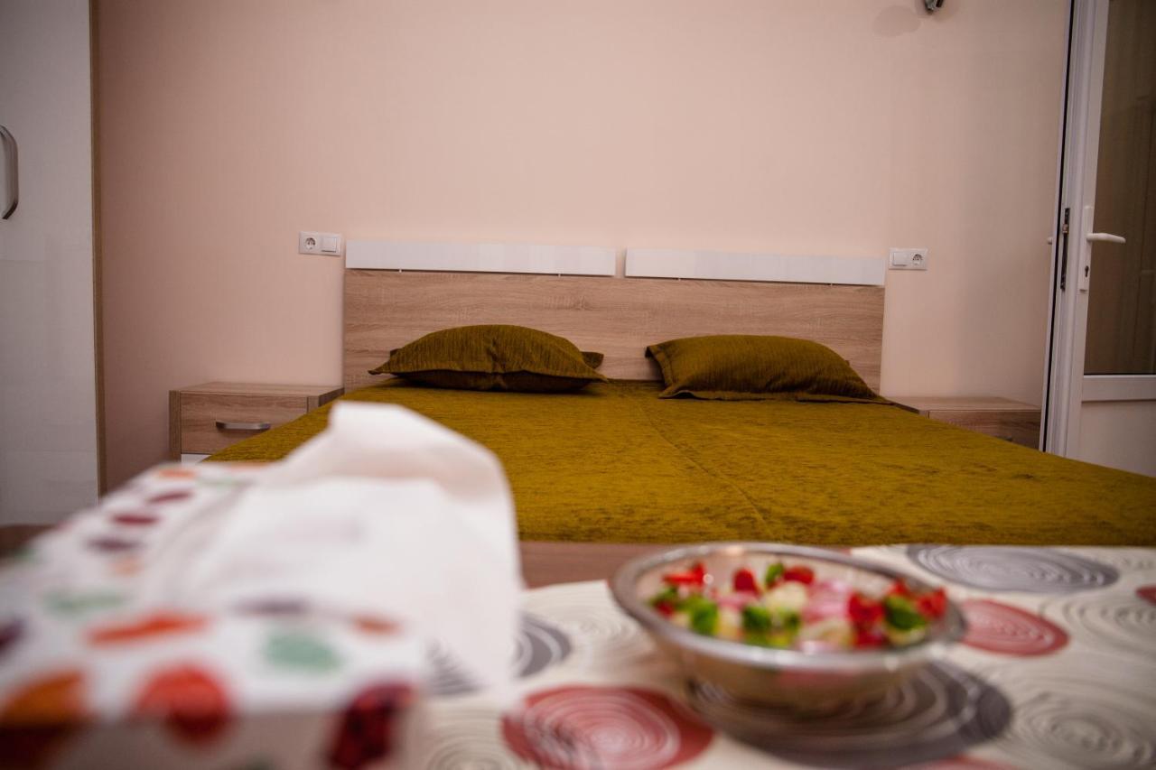 Apartament Cora Centru Piteşti Exteriör bild